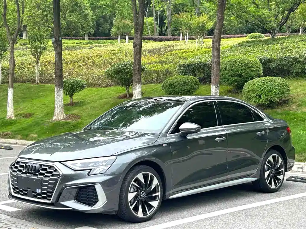 Audi A3 2023 — фото 3