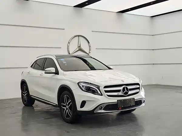 Mercedes-Benz GLA 2016