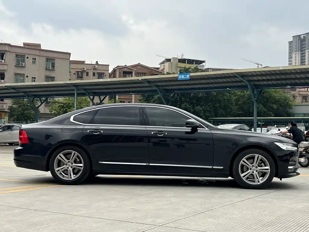 Volvo S90 2019 — фото 7