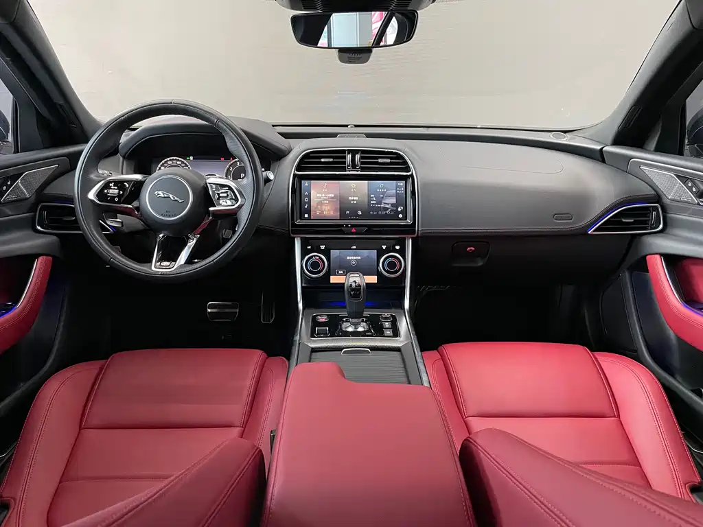 Jaguar XEL 2023 — фото 11