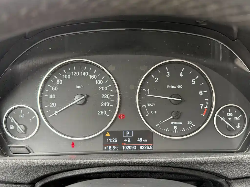 BMW 3 Series 2015 — фото 12