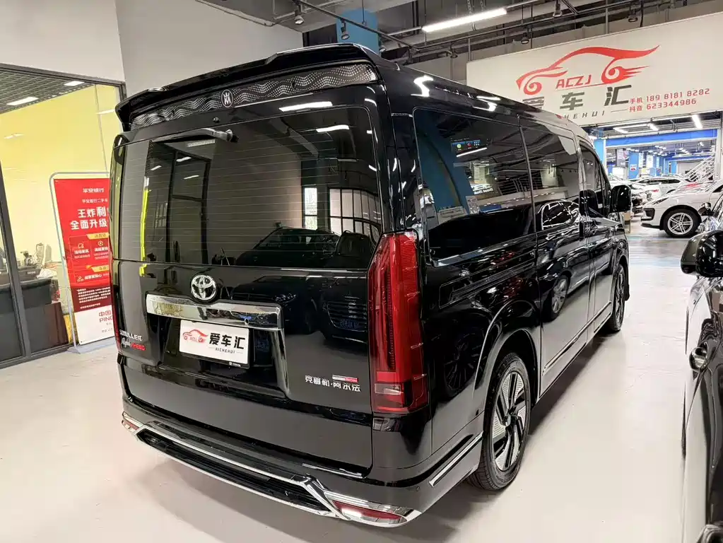 Toyota Alphard 2025 — фото 24