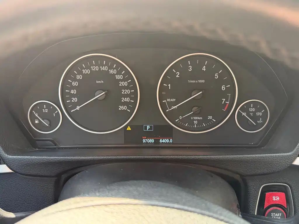 BMW 3 Series 2017 — фото 14