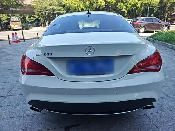 Mercedes-Benz CLA 2016