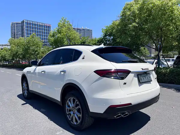 Maserati Levante 2022