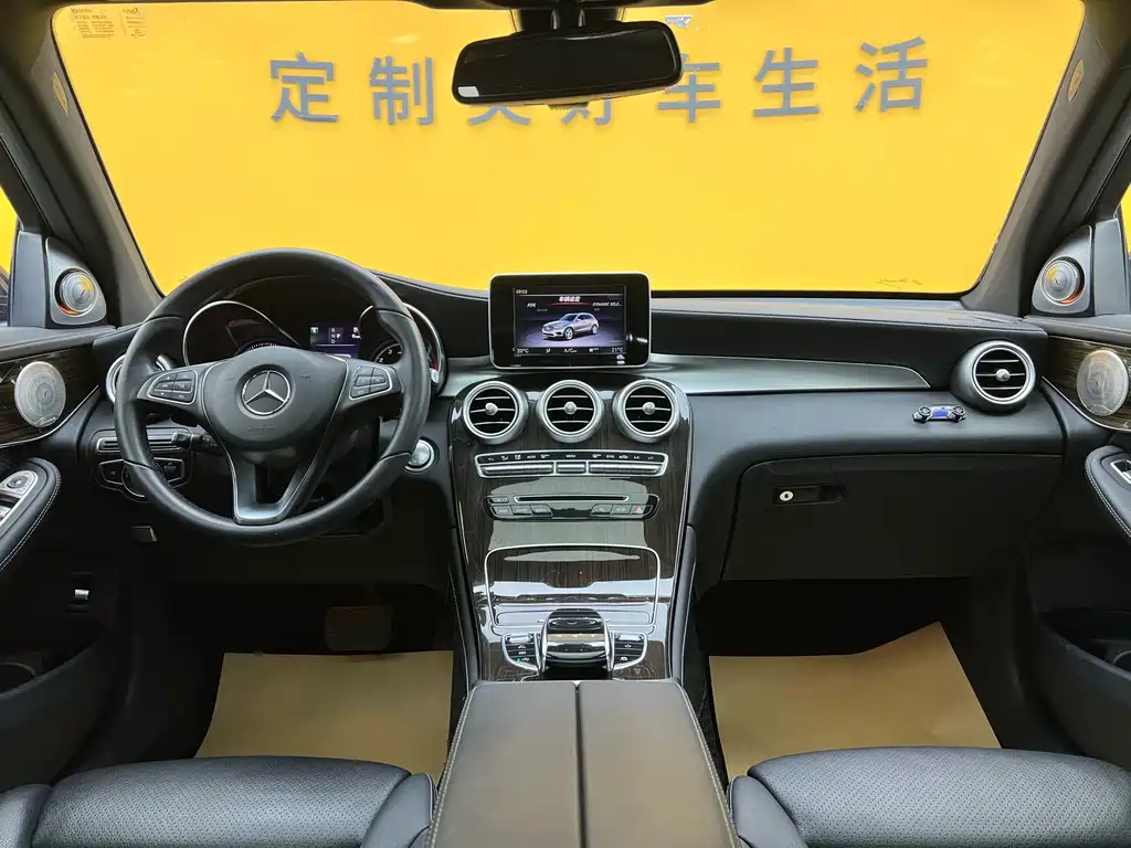 Mercedes-Benz GLC 2019 — фото 14