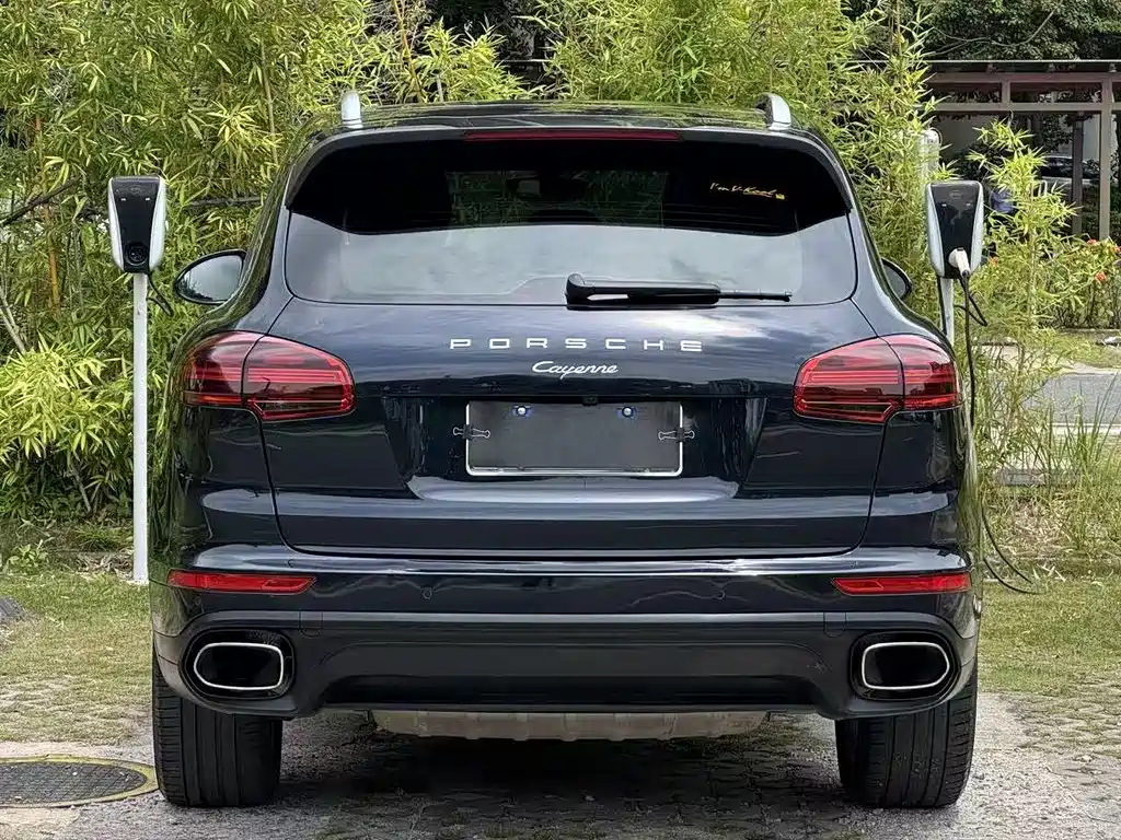 Porsche Cayenne 2015 — фото 14