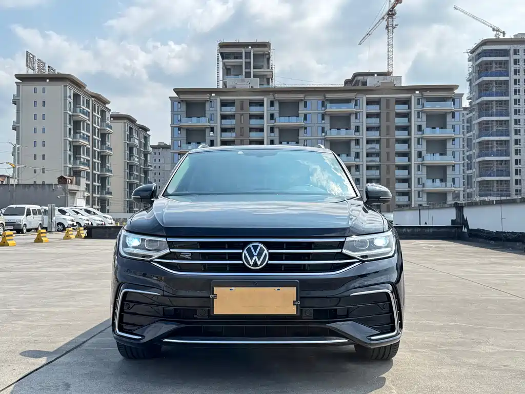 Volkswagen Tiguan L 2022