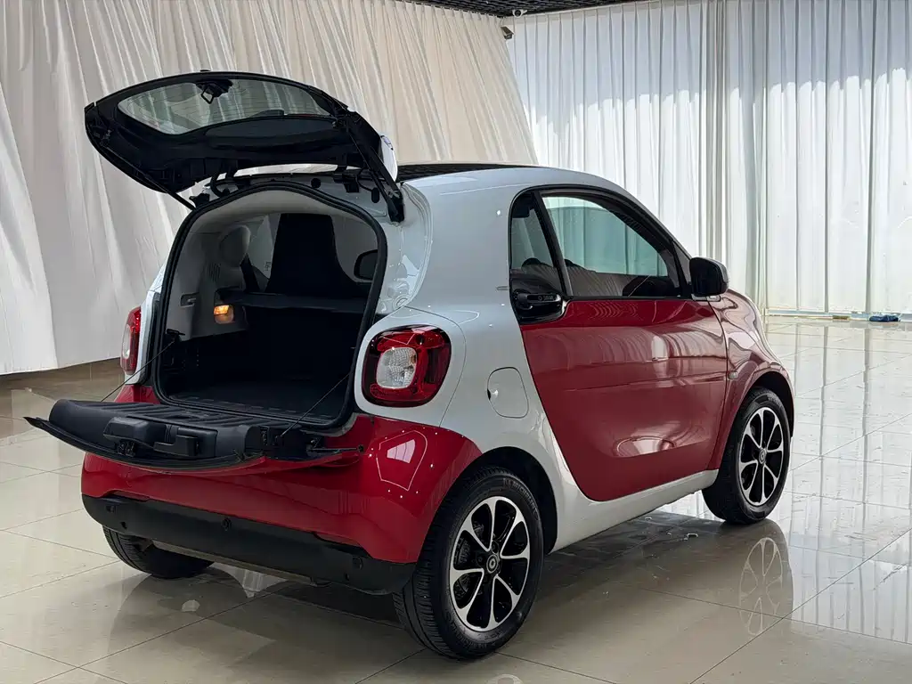 smart Fortwo 2017 — фото 22