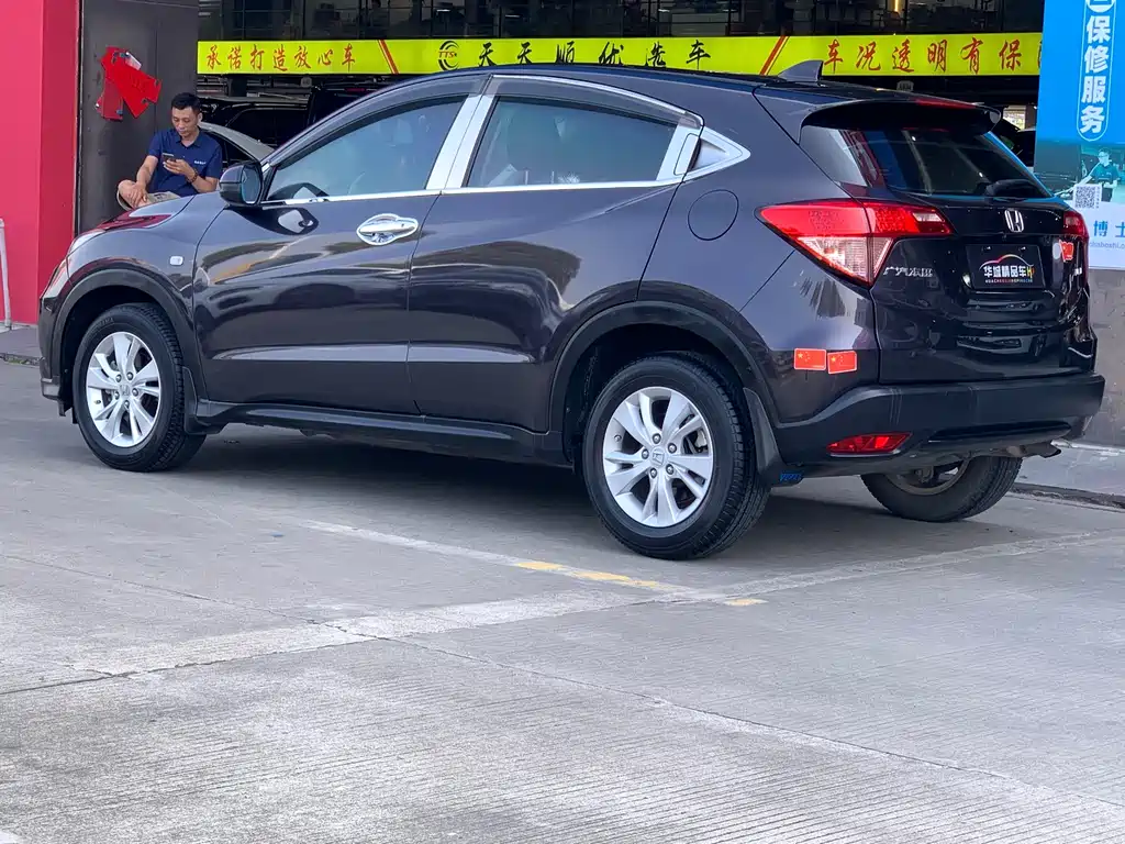 Honda Vezel 2017 — фото 9