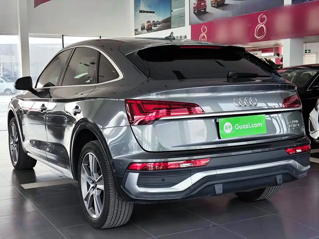 Audi Q5L Sportback 2022 — фото 23