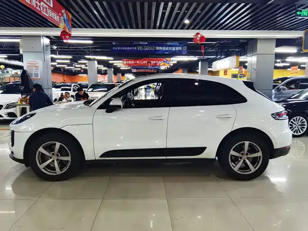 Porsche Macan 2020