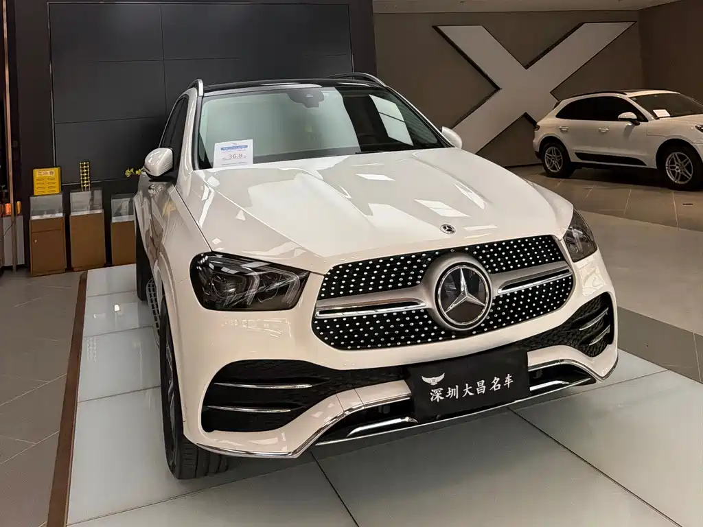 Mercedes-Benz GLE 2023 — фото 1