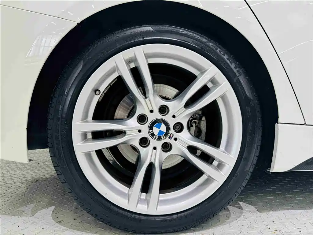 BMW 3 Series 2015 — фото 23