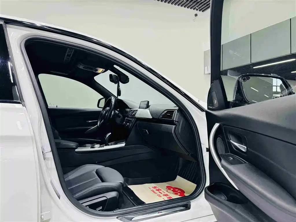 BMW 3 Series 2015 — фото 26