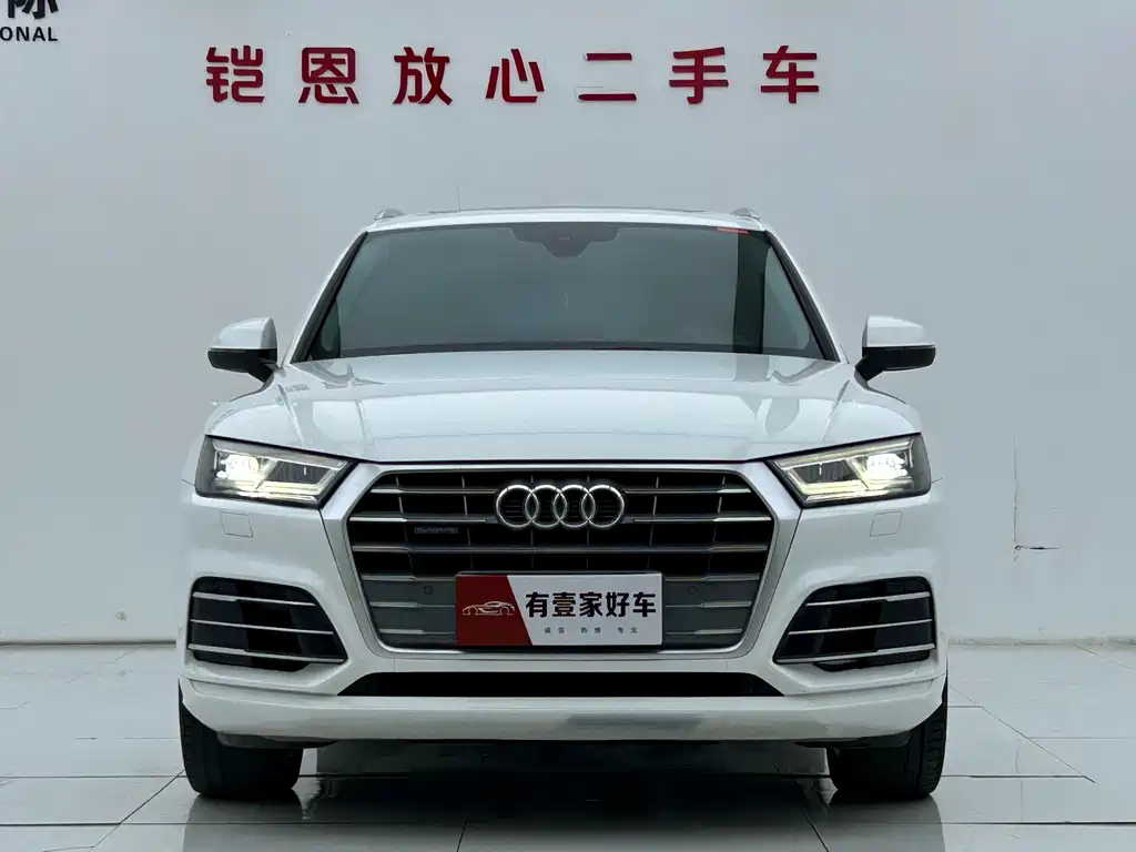 Audi Q5L 2019 — фото 2