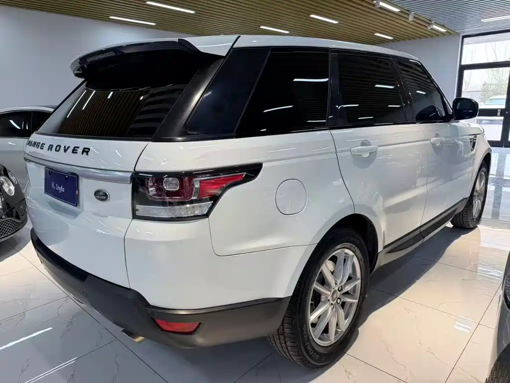 Land Rover Range Rover Sport 2016 — фото 4