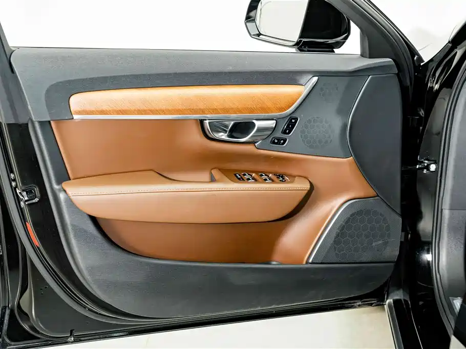 Volvo S90 2025 — фото 16