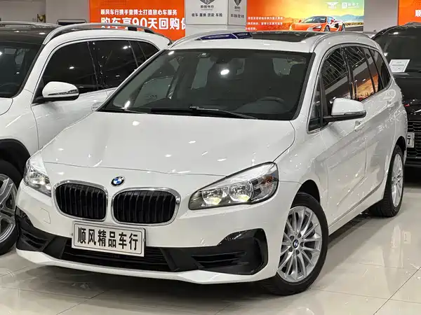BMW 2 Series Wagon 2020