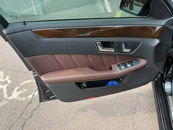 Mercedes-Benz E-Class 2015