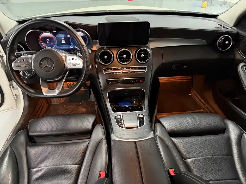 Mercedes-Benz C-Class 2019 — фото 12