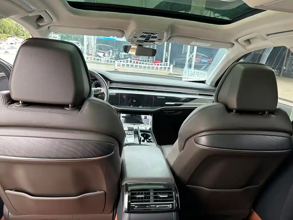 Audi A8 2022