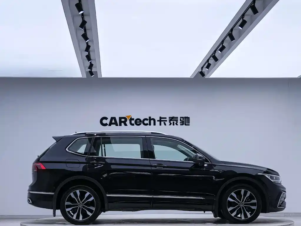 Volkswagen Tiguan L 2022 — фото 3