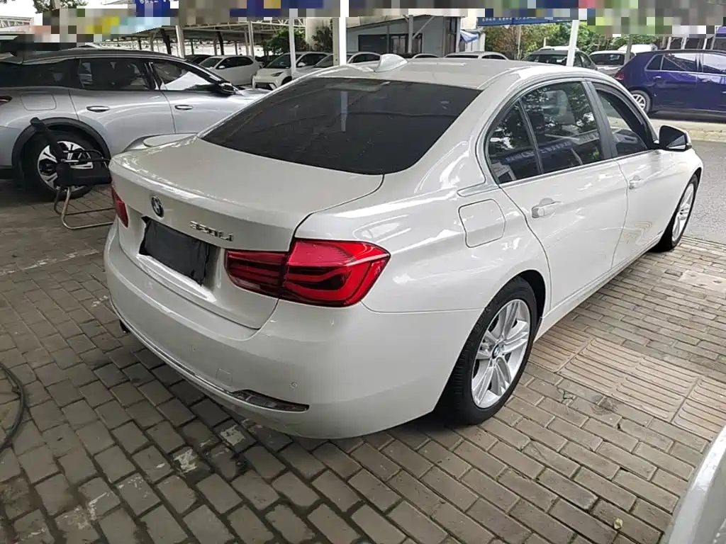 BMW 3 Series 2015