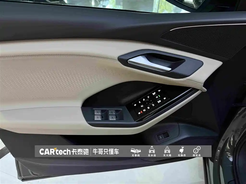 Audi Q6L e-tron 2026 — фото 15