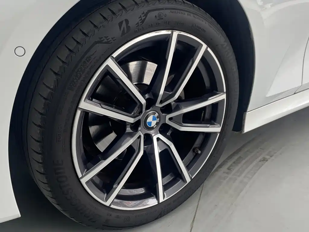 BMW 3 Series 2021 — фото 14
