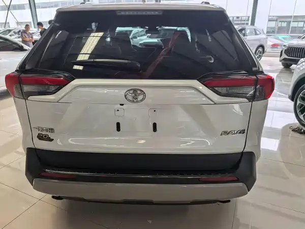 Toyota RAV4 2023