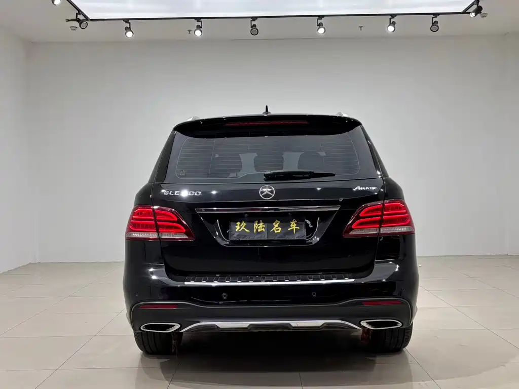 Mercedes-Benz GLE 2016 — фото 11