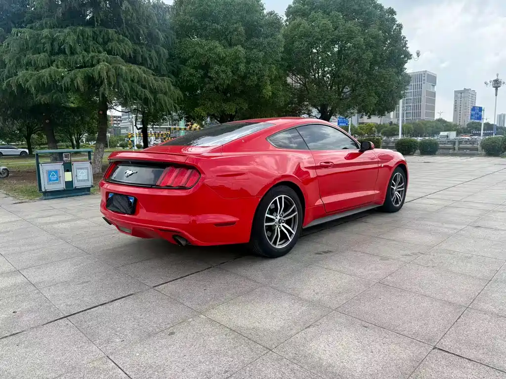Ford Mustang 2015 — фото 7