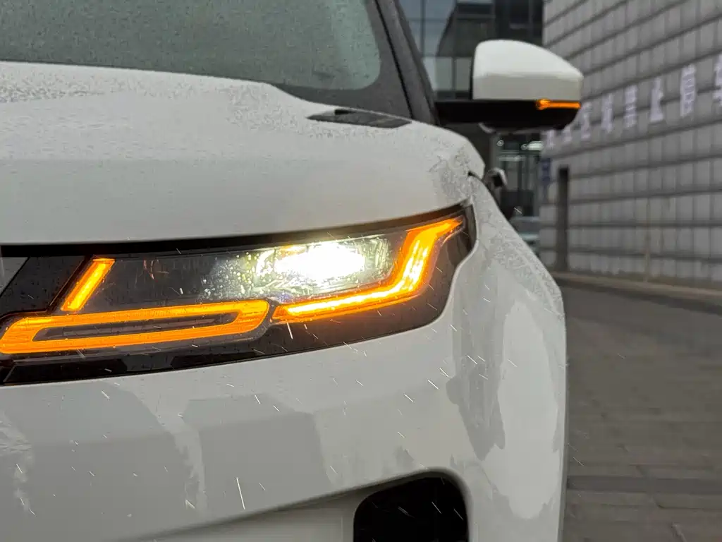 Land Rover Evoque 2020 — фото 10