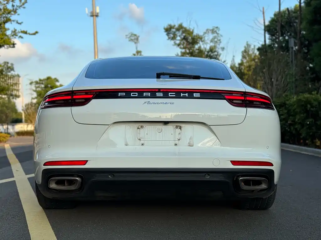 Porsche Panamera 2019 — фото 14