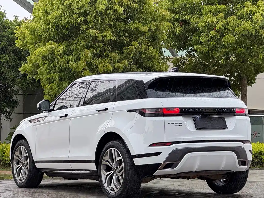 Land Rover Evoque 2020 — фото 6