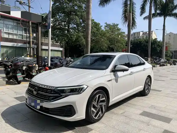 Volkswagen Sagitar 2023