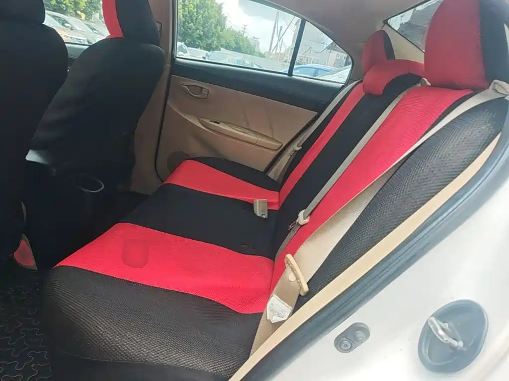 Toyota Vios 2015 — фото 17