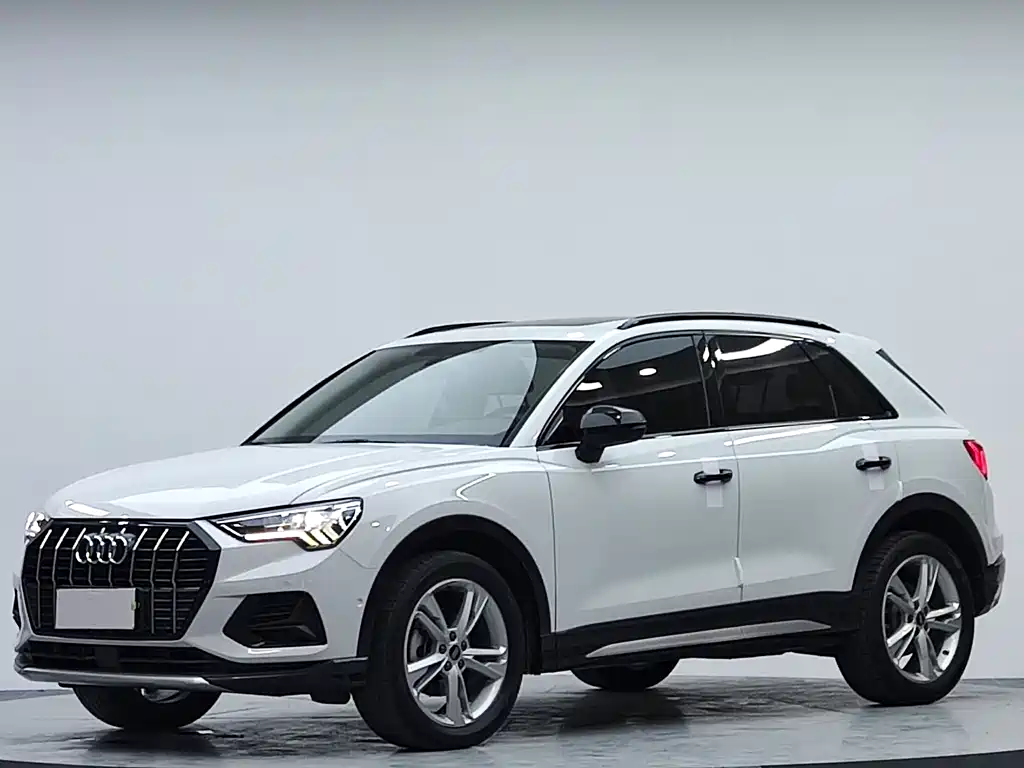 Audi Q3 2022 — фото 4