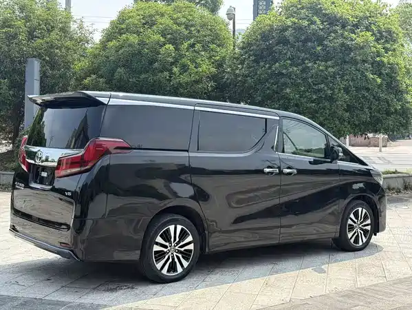 Toyota Alphard 2018