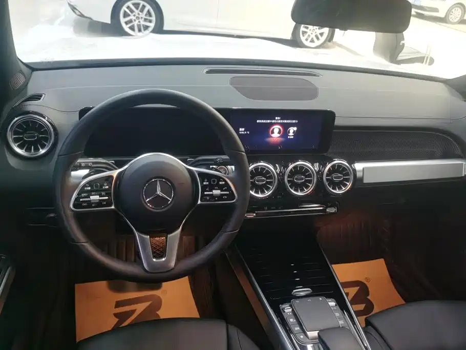 Mercedes-Benz GLB 2021 — фото 12