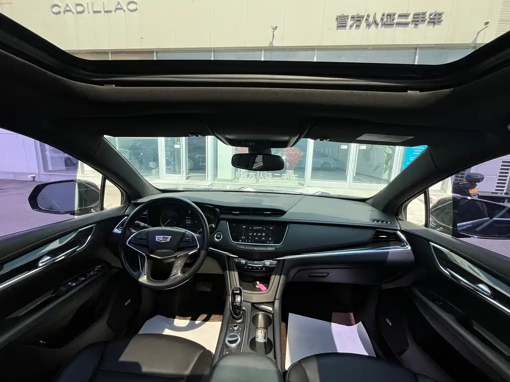 Cadillac XT5 2021 — фото 16