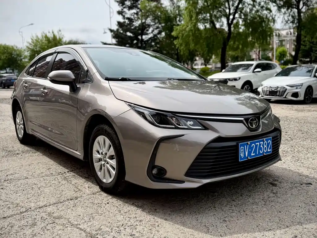Toyota Corolla 2022 — фото 3