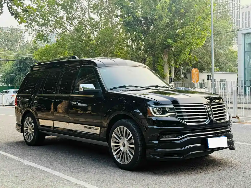 Lincoln Navigator 2017 — фото 3