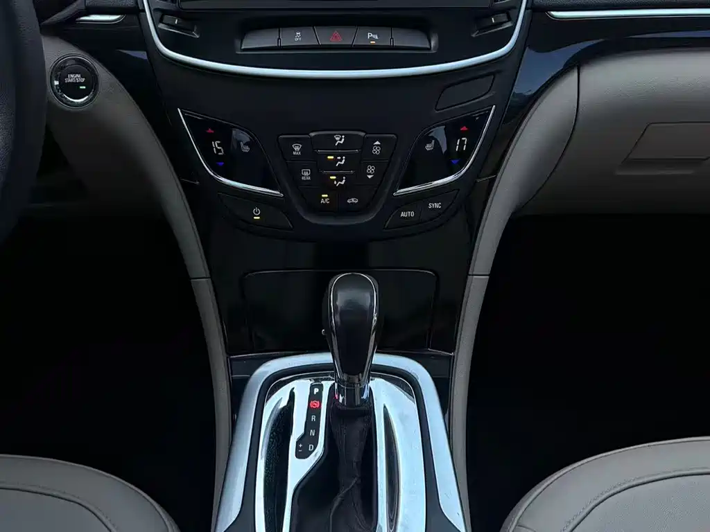 Buick Regal 2015 — фото 13
