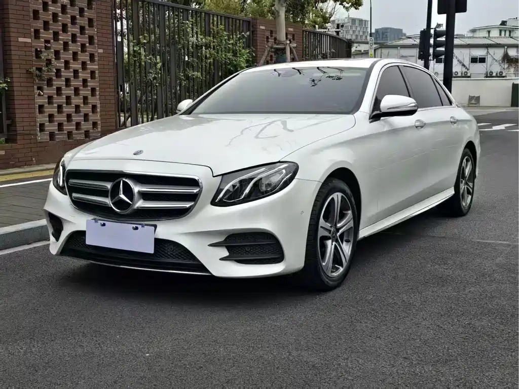 Mercedes-Benz E-Class 2018 — фото 1