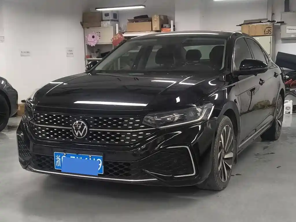 Volkswagen Passat 2022