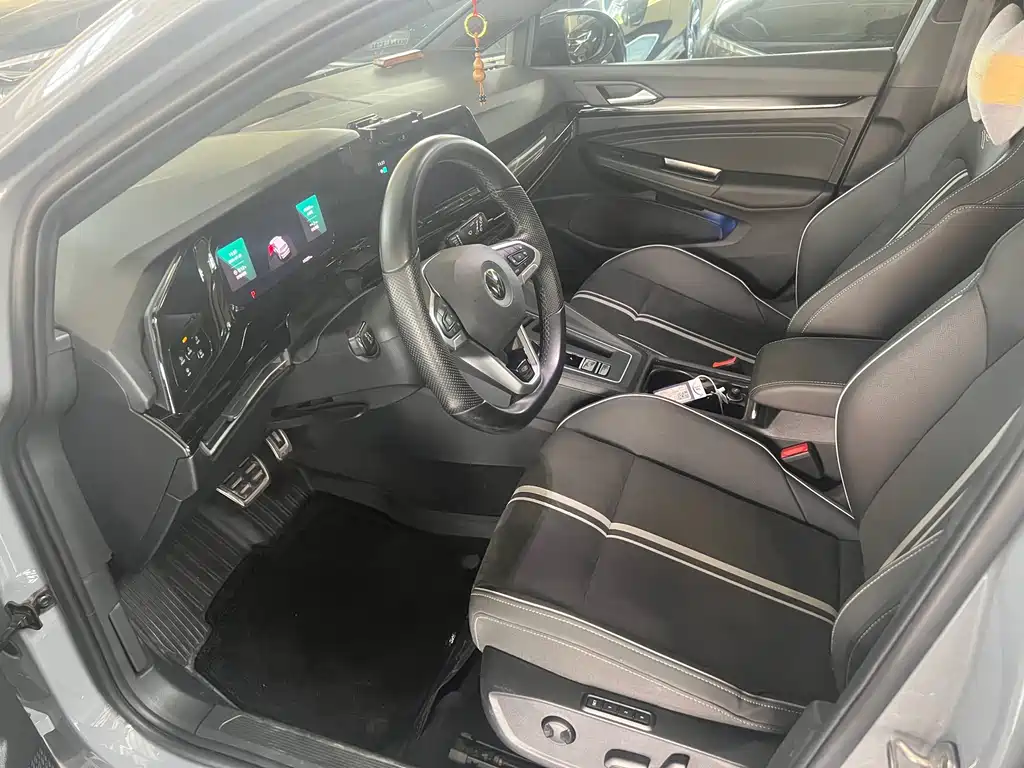 Volkswagen Golf 2022