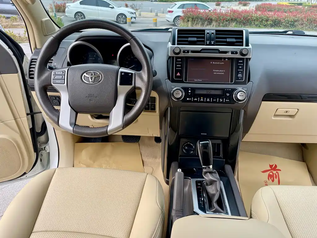 Toyota Prado 2014 — фото 20