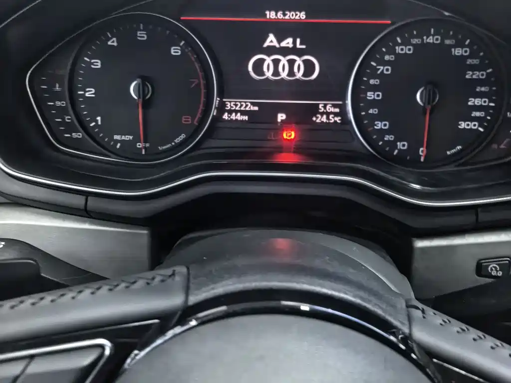 Audi A4L 2019 — фото 14